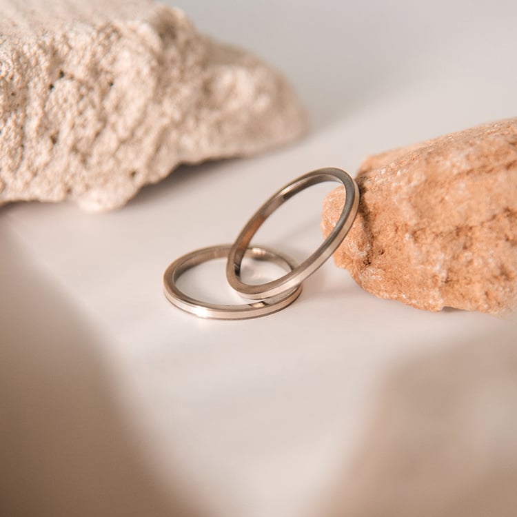 Snubní prsteny z titanu a stříbra Amrit 108529