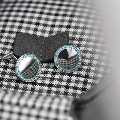 Stříbrné manžetové knoflíčky s modrými diamanty