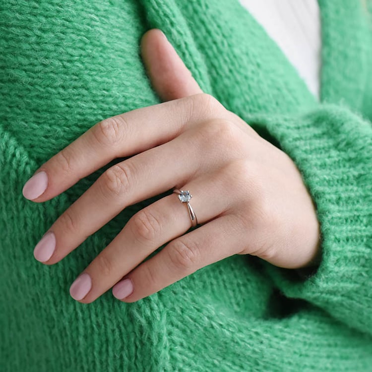 Zásnubní prsten s akvamarínem 90393