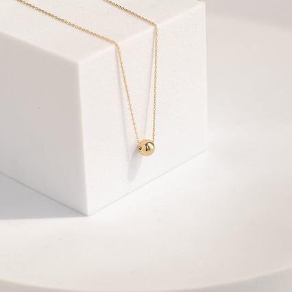 Zlatý náhrdelník s kuličkou Ina