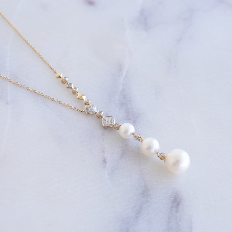 Elegantní náhrdelník s perlami a diamanty 87198