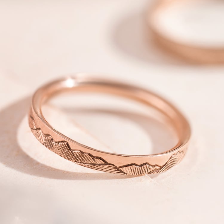 Snubní prsteny s ruční rytinou hor Safa 157190