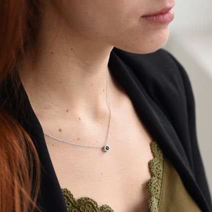 Halo přívěsek s černým diamantem Vicky