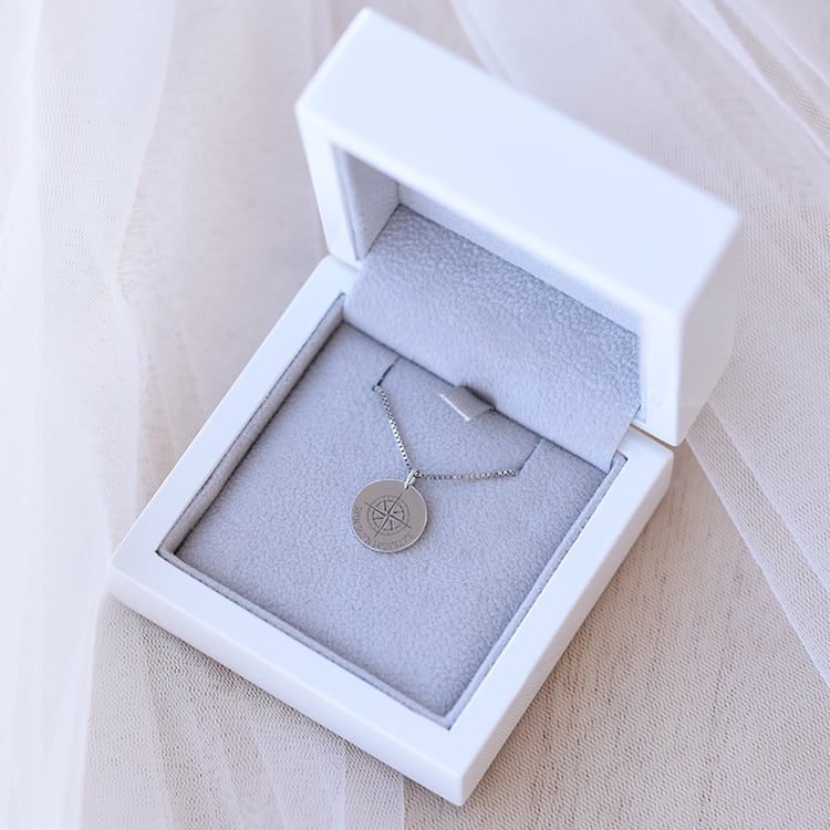 Stříbrný přívěsek s gravírem souřadnic dle vlastní volby 60019