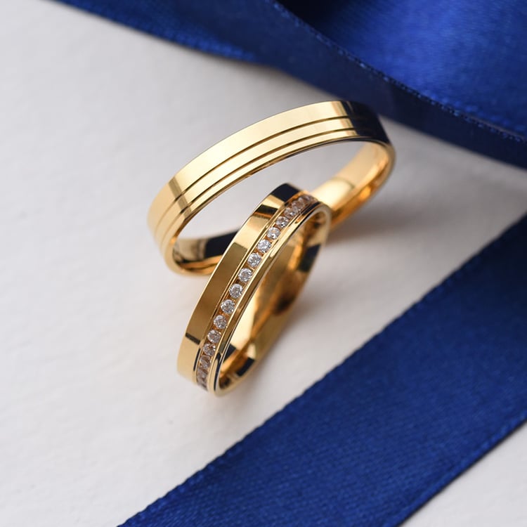 Zlaté prsteny s diamanty 75974