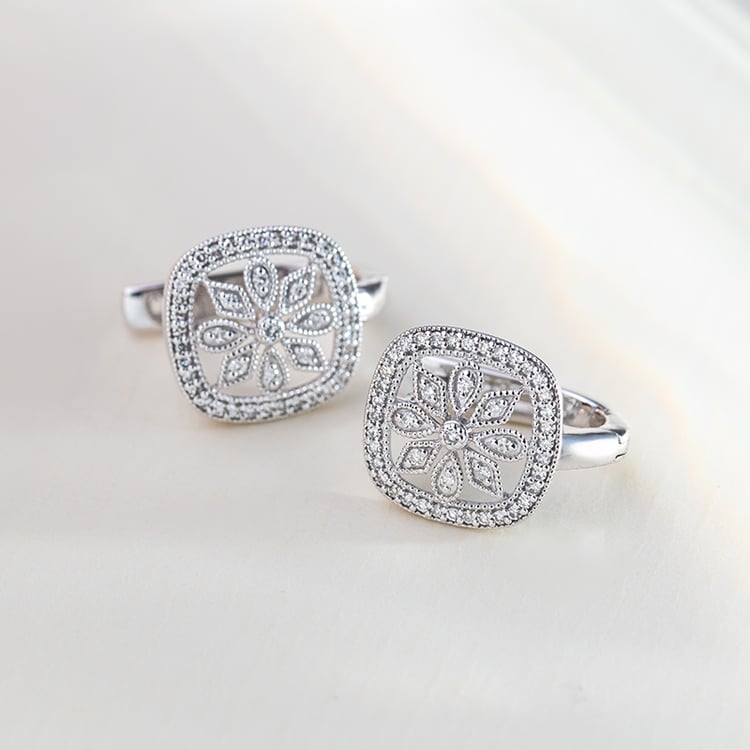 Náušnice s diamantovými květy Retta 152017