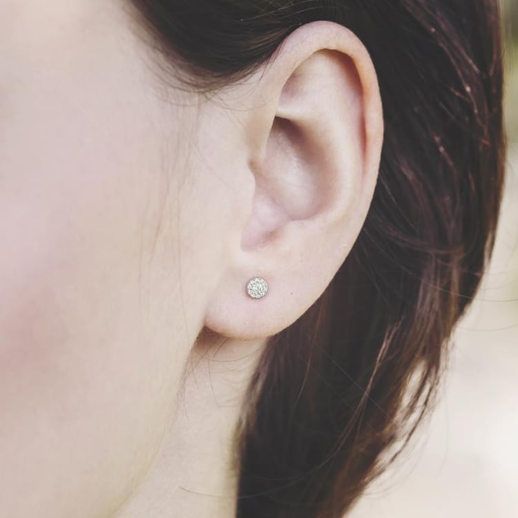 Drobné diamantová náušnice 11793