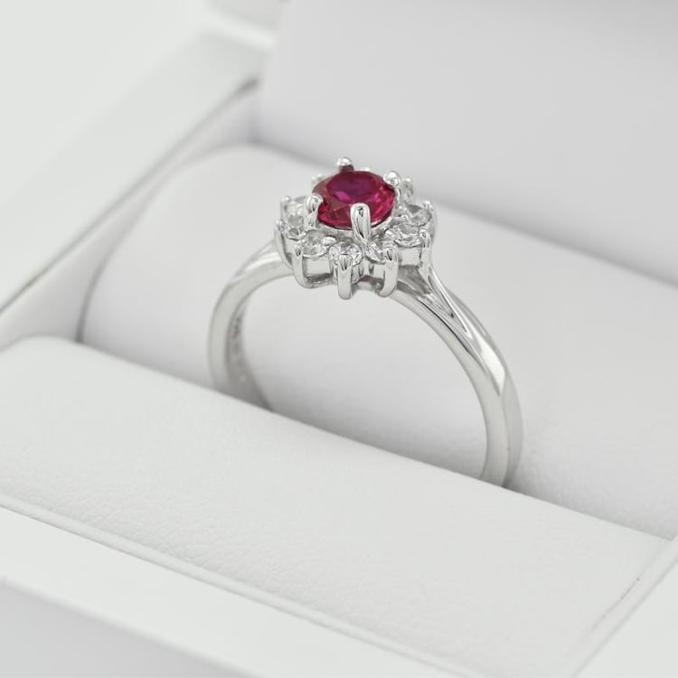 Rubínový květ se zirkony 31937