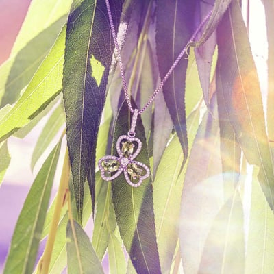 Olivínový náhrdelník