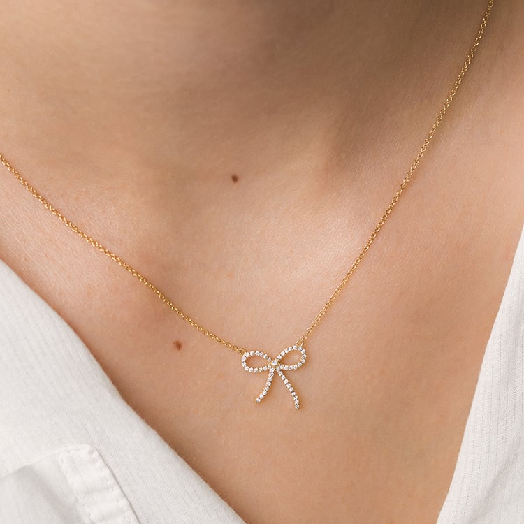 Mašlička v diamantovém náhrdelníku Jonina 153842