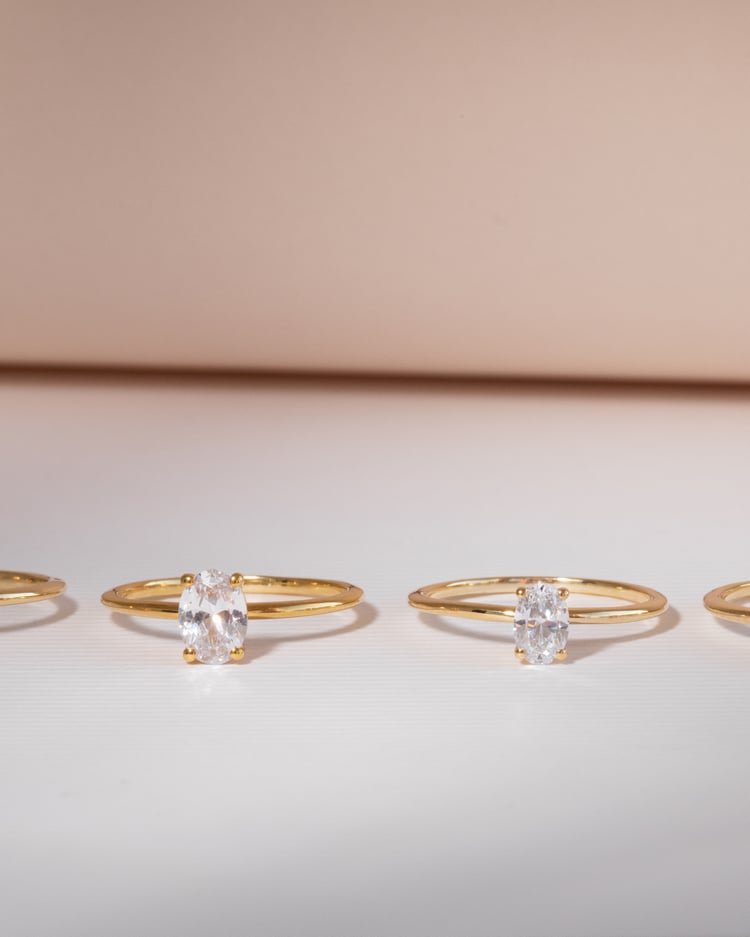 Zásnubní prsten s 0.52ct IGI certifikovaným lab-grown oval diamantem Frost 165971