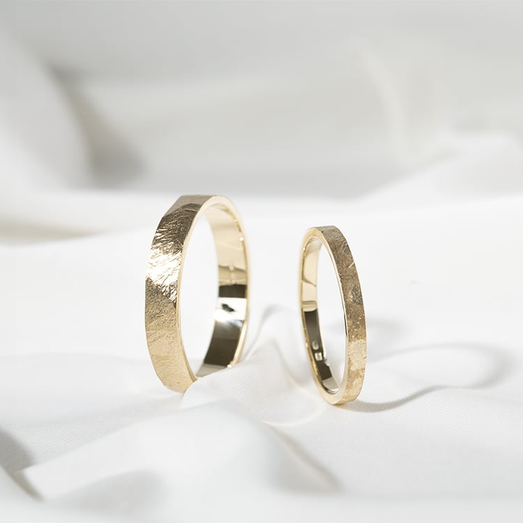 Zlaté snubní prsteny Laqen 131943