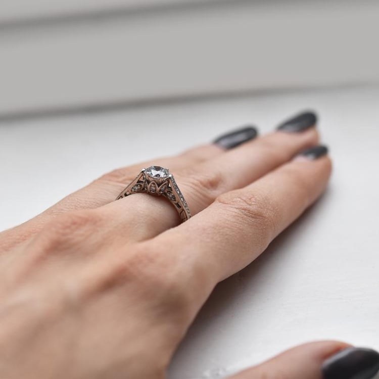 Prsten s diamantem 29649