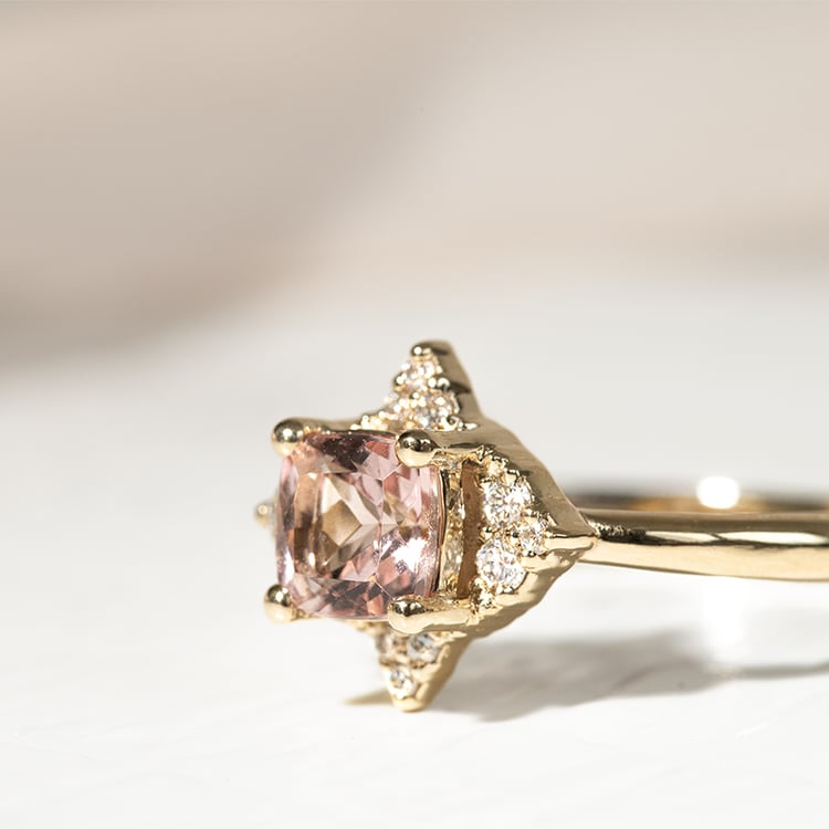 Prsten s morganitem a diamanty Ethany 127113