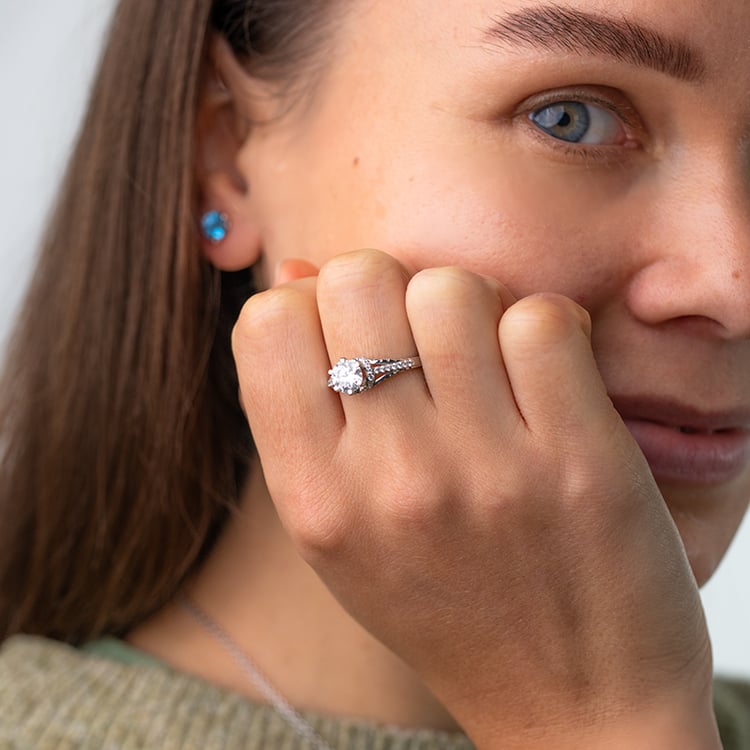 Halo zásnubní prsten s 1.09ct IGI certifikovaným lab-grown diamantem Heshmy 147597