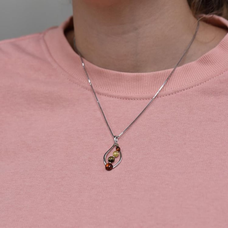 Jantarový přívěsek 24632