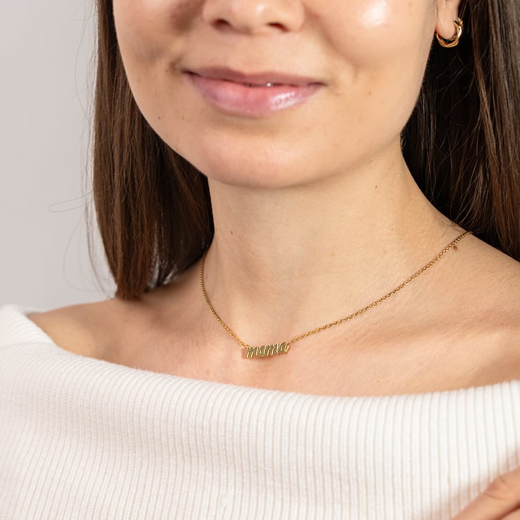 Stříbrný náhrdelník s nápisem Mama 150610