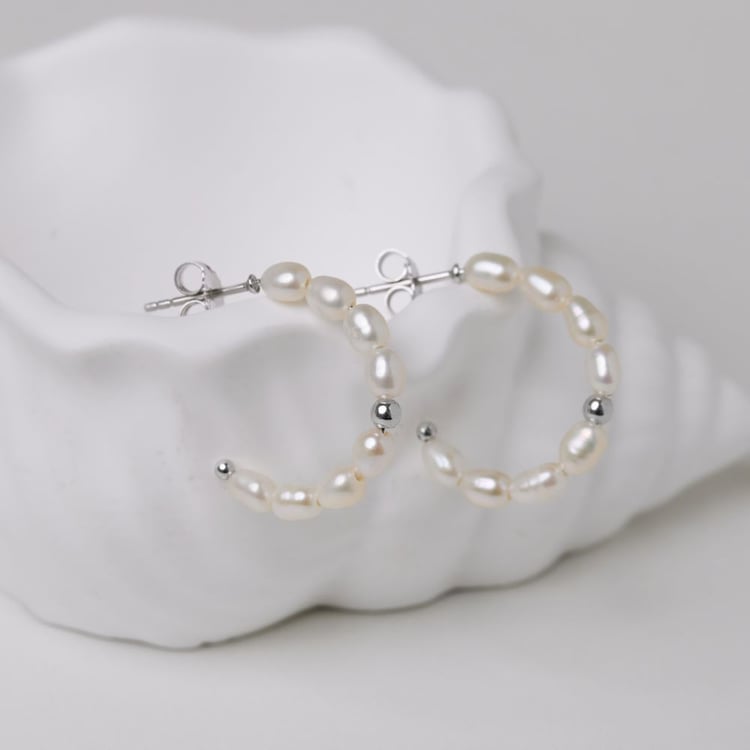 Stříbrné kruhové náušnice s perlami Roxanne 164062