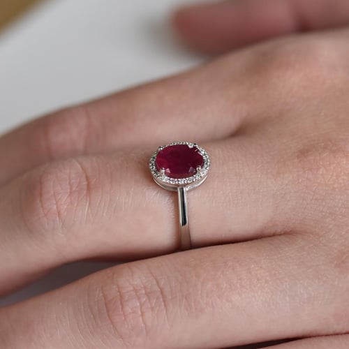 Zlatý prsten s rubínem a diamanty Arya
