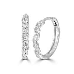 Stříbrné kruhové náušnice s lab-grown diamanty Veeti