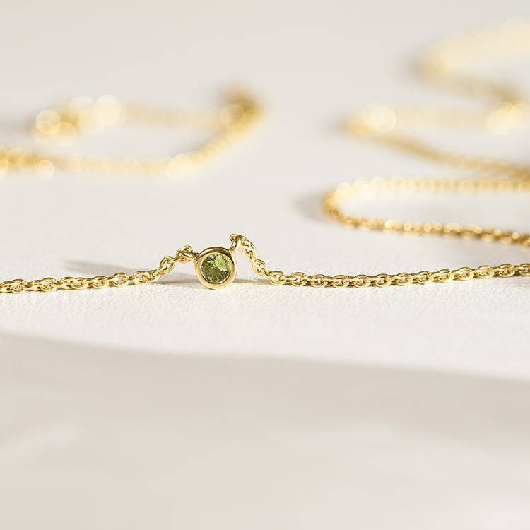 Minimalistický náhrdelník se zeleným safírem Glosie 157137