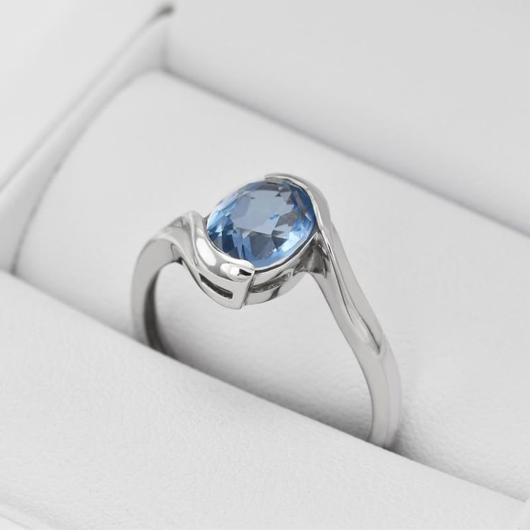 Prsten s topazem 14119