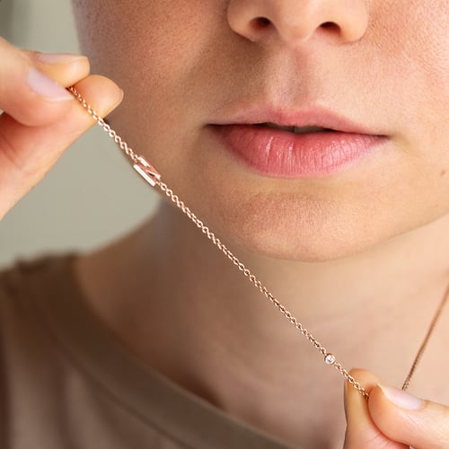 Stříbrný náhrdelník s písmenkem podle vaší volby a lab-grown diamantem Lupe