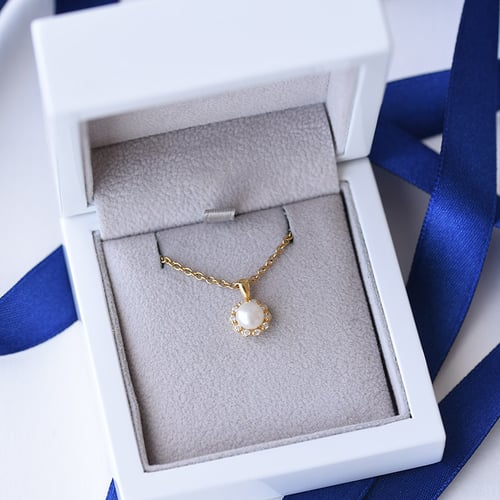 Stříbrný halo přívěsek s perlou a diamanty Elizabella