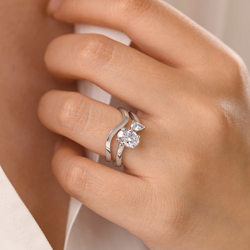 Romantický zásnubní set atypických prstýnků s lab-grown diamanty Leila