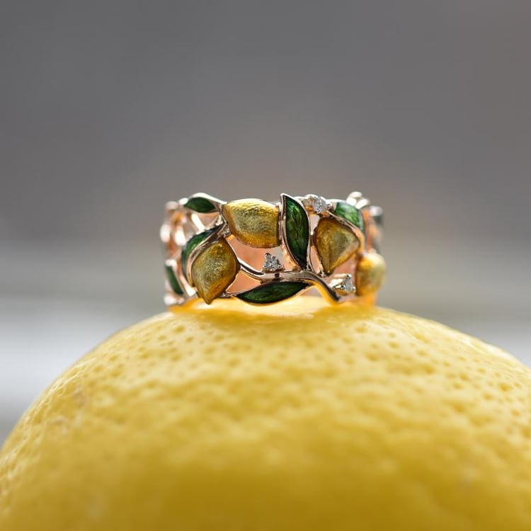 Zlatý diamantový prsten 43354