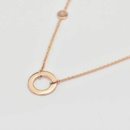 Stříbrný kruhový náhrdelník s diamantem Emelda