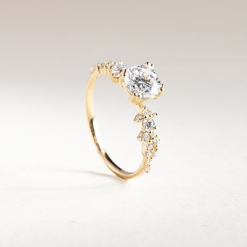 Romantický zásnubní prsten s diamanty Alys