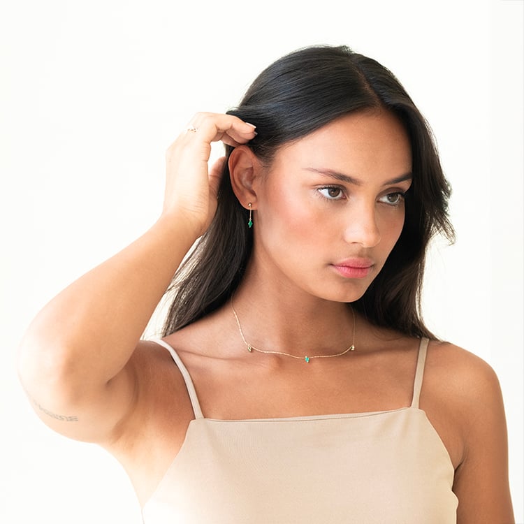 Zlatá kolekce šperků s brazilskými smaragdy Raíz 143218