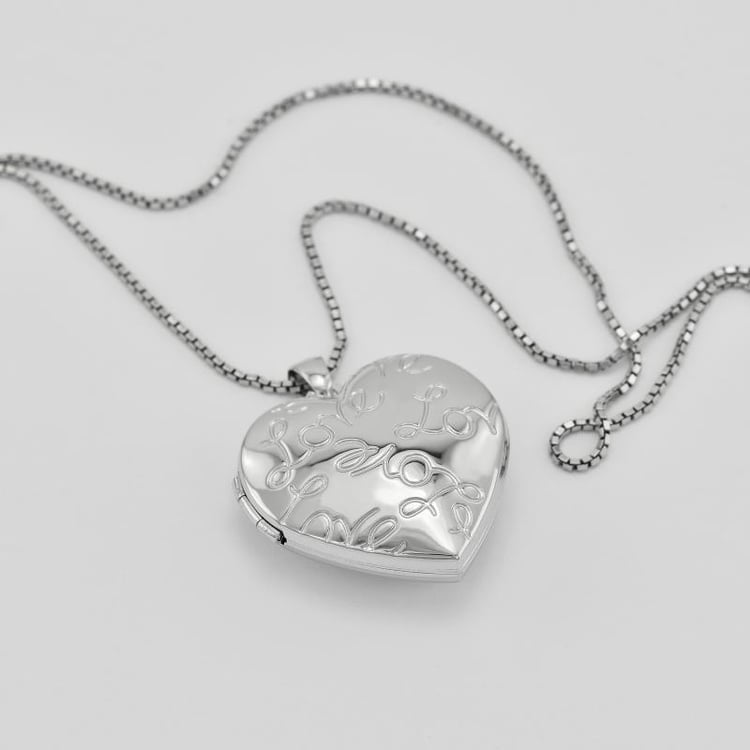 Stříbrný srdíčkový medailon 39605
