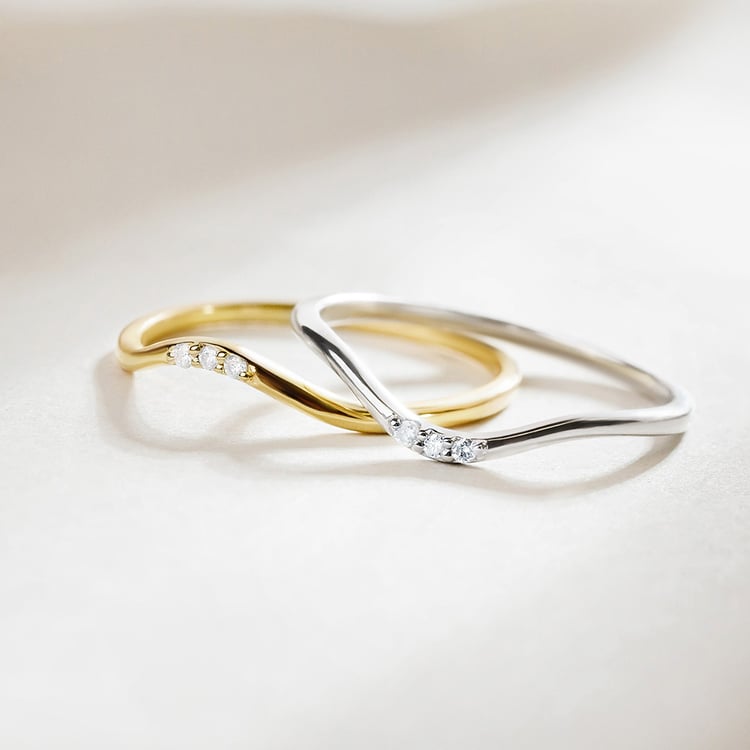 Stříbrný vykrojený prsten se třemi diamanty Cason 157759