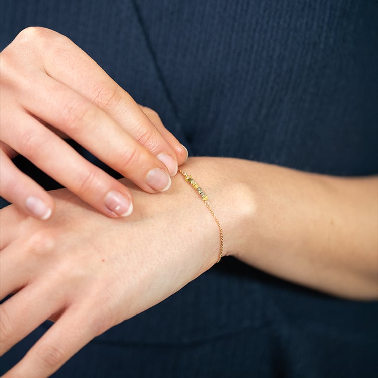 Zlatý náramek se žlutými nebroušenými diamanty Wiul 150256