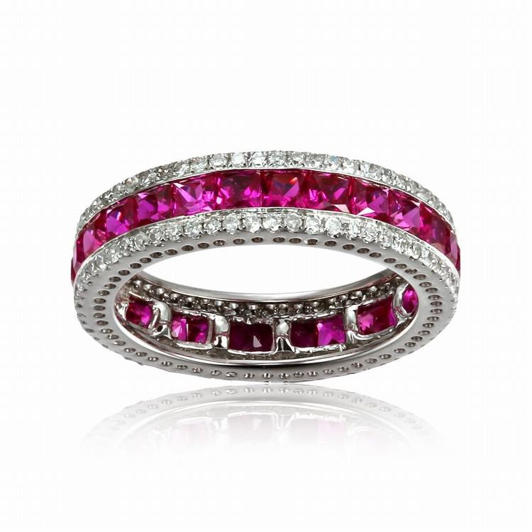 Rubíny ve zlatém prstenu 5050