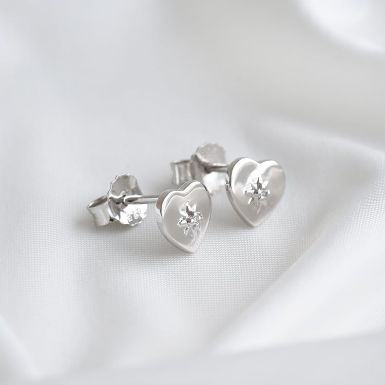 srdcové náušnice s diamanty 81543