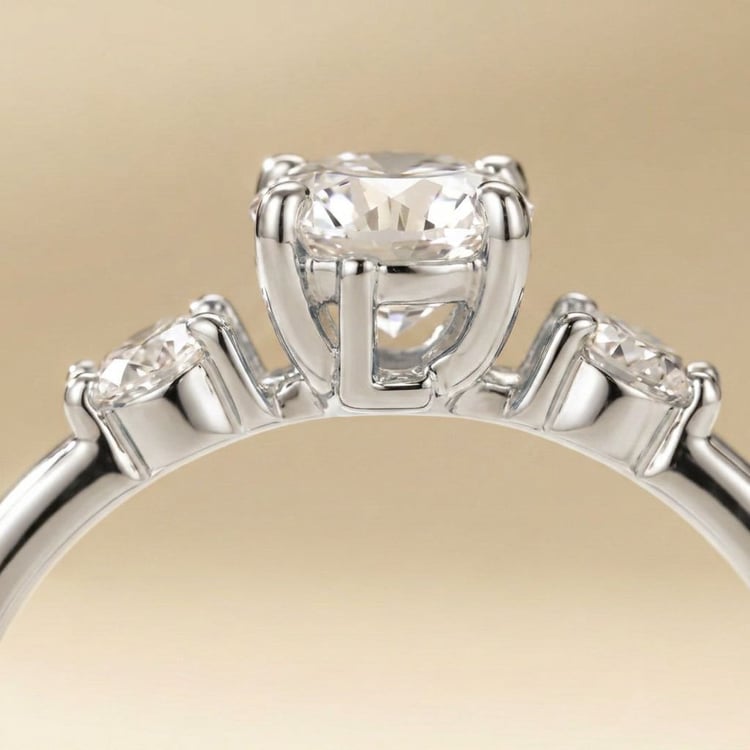 Zásnubní prsten s výběrem písmene a diamanty Halym 167668