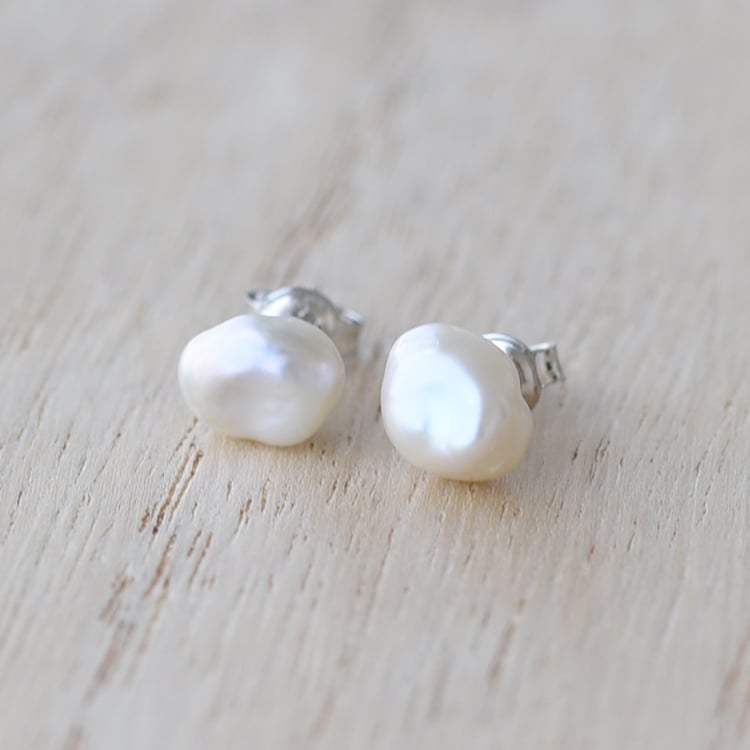 Napichovací náušnice s přírodními perlami 61277