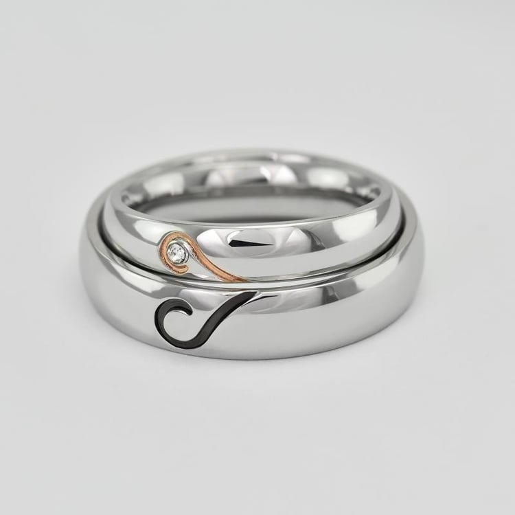 Zlaté snubní prsteny s diamanty 21884