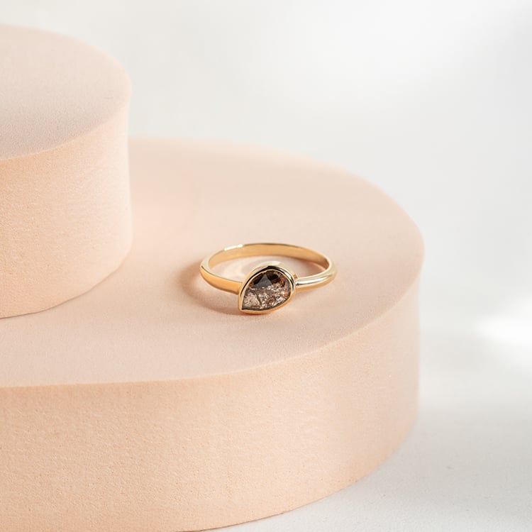 Prsten se salt and pepper pear diamantem Luna 149229