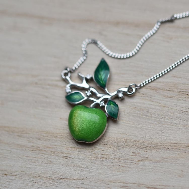 Náhrdelník ze stříbra 43403