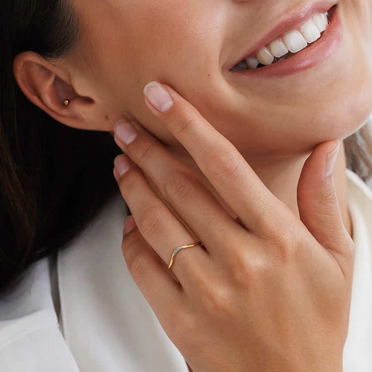 Stříbrný prsten se třemi modrými diamanty 157761