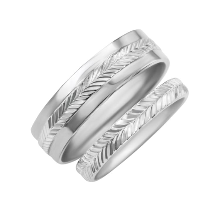 Zlaté snubní prsteny s gravírem šípů