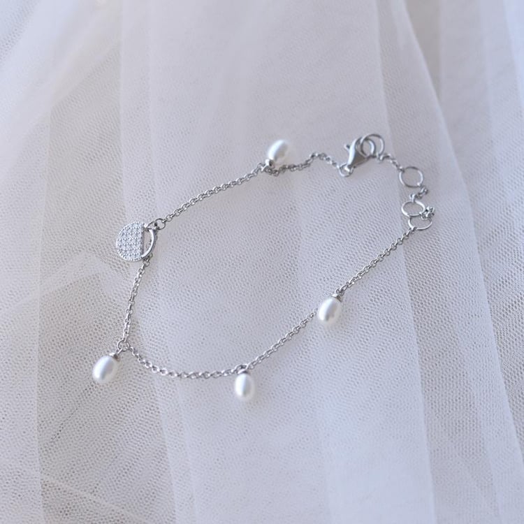 Stříbrný náramek s perlami a zirkony 51915