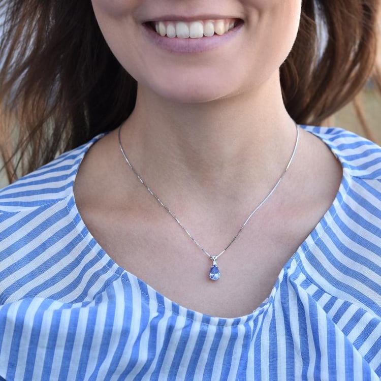 Zlatý přívěsek s tanzanitovou slzou 35879