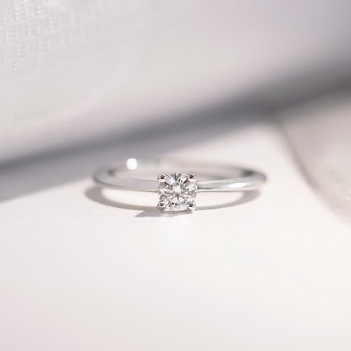 Zásnubní prsten s lab-grown diamanty Nixon