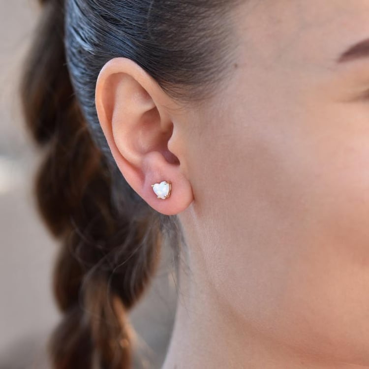 Opálové náušnice ve tvaru srdce 45364