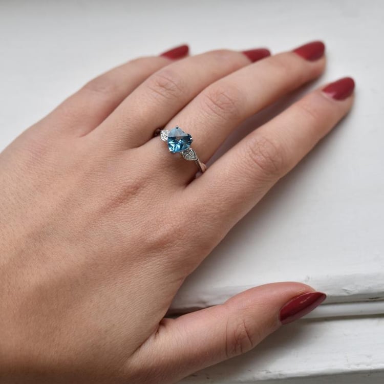 Zlatý topazový prsten 38151